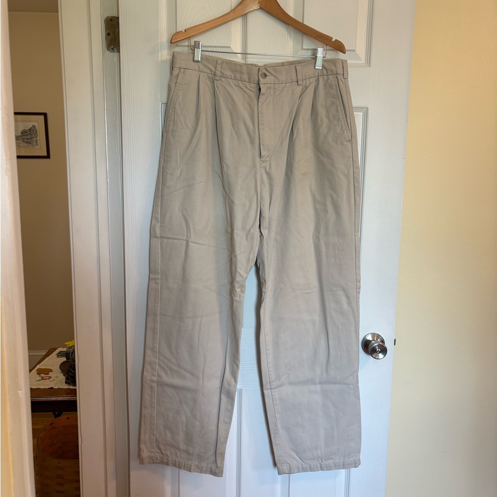 Perry Ellis Men's Khaki Chinos